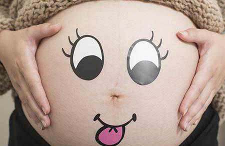 广州在找代孕多少钱，试管婴儿可以找人代生吗-广州输卵管通而不畅检查要多